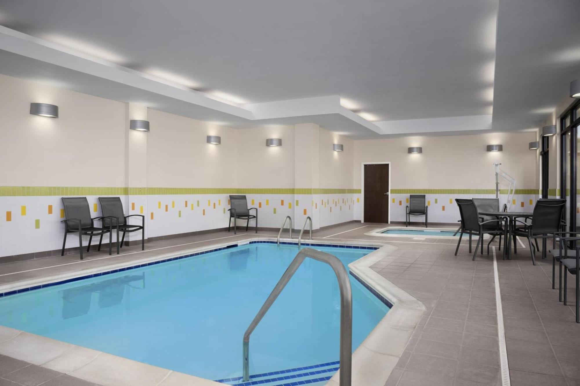 Fairfield Inn & Suites By Marriott Sioux Falls Airport Екстериор снимка