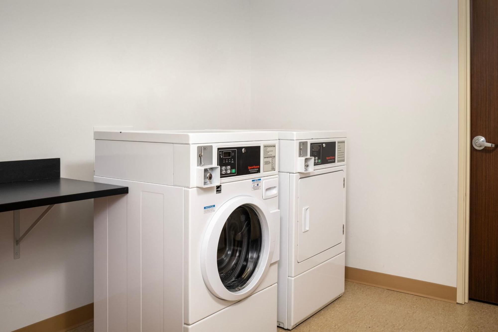 Fairfield Inn & Suites By Marriott Sioux Falls Airport Екстериор снимка