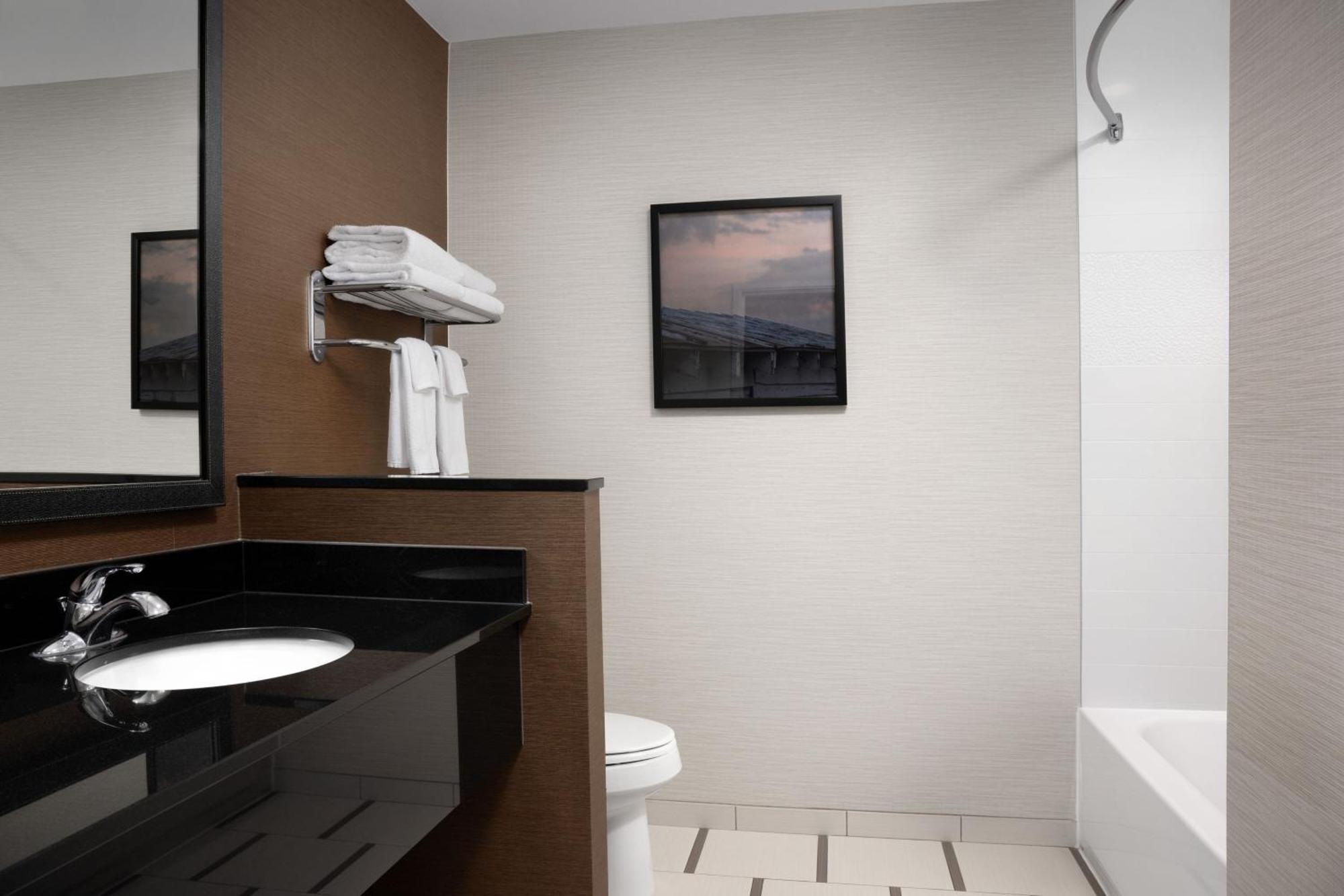 Fairfield Inn & Suites By Marriott Sioux Falls Airport Екстериор снимка